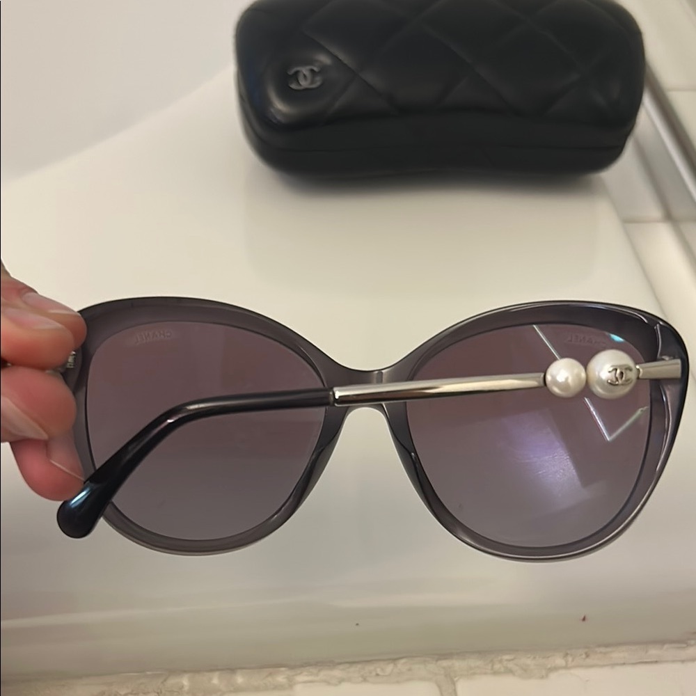 Acetate Butterfly Winter Pearl Sunglasses Purple - Picture 5 of 9